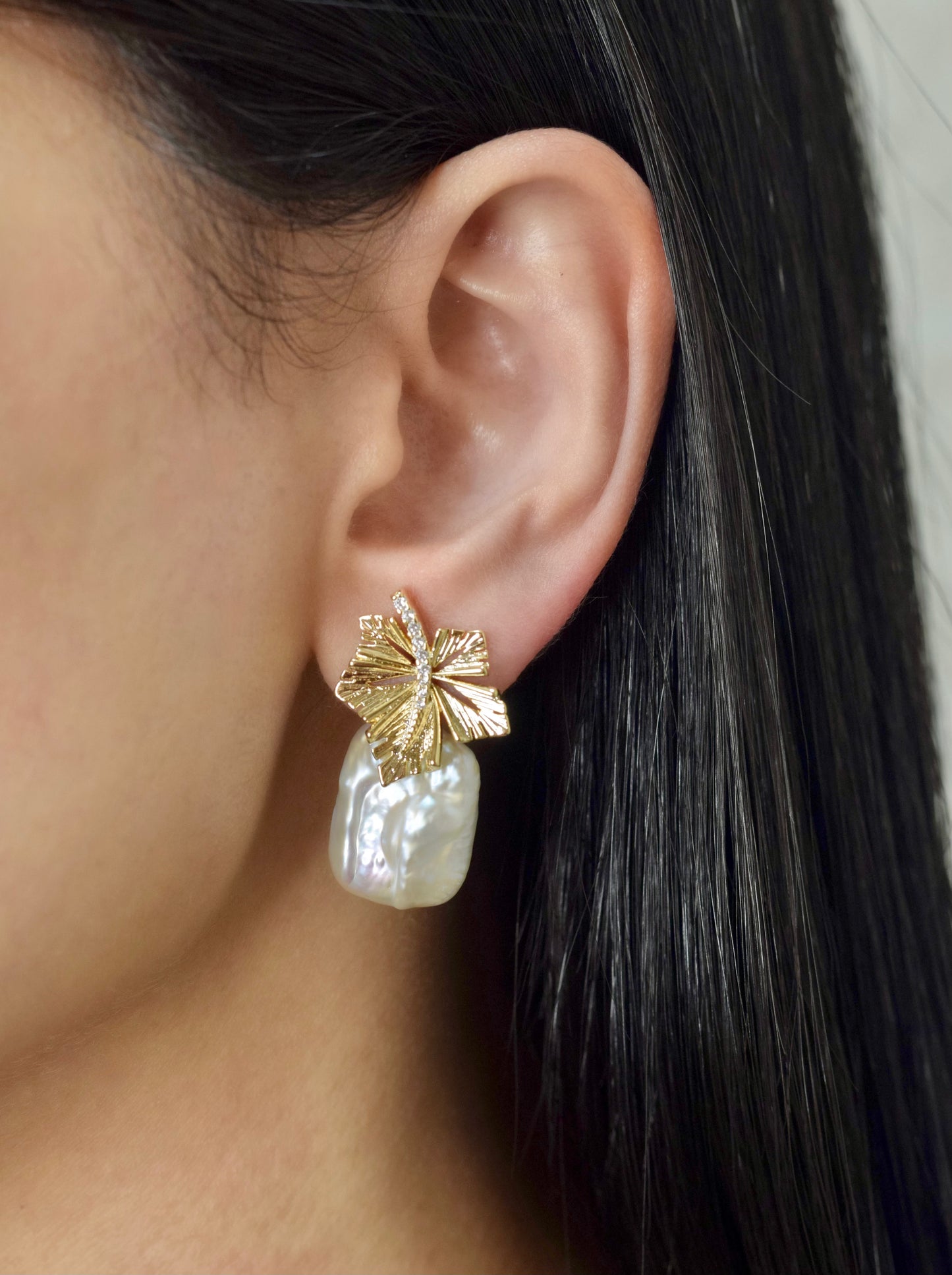 ISLA EARRINGS